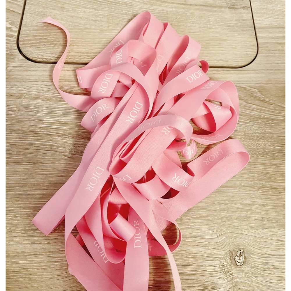 Dior ribbon
